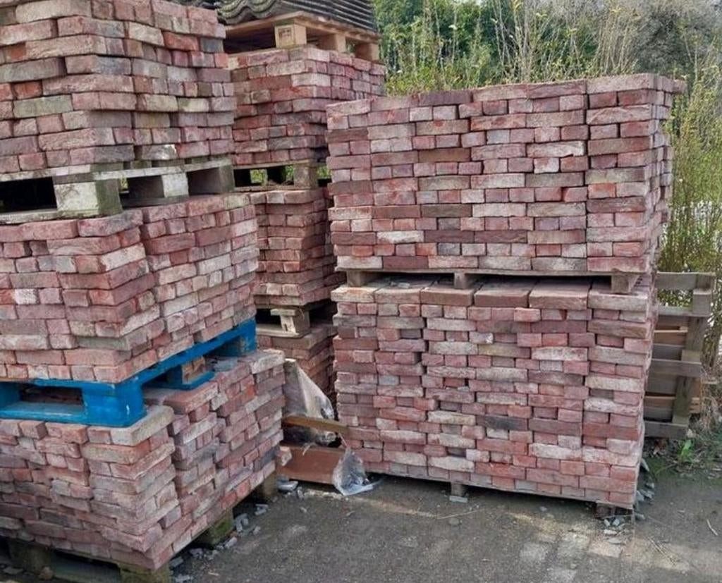 Bakstenen, Enlèvement, Briques