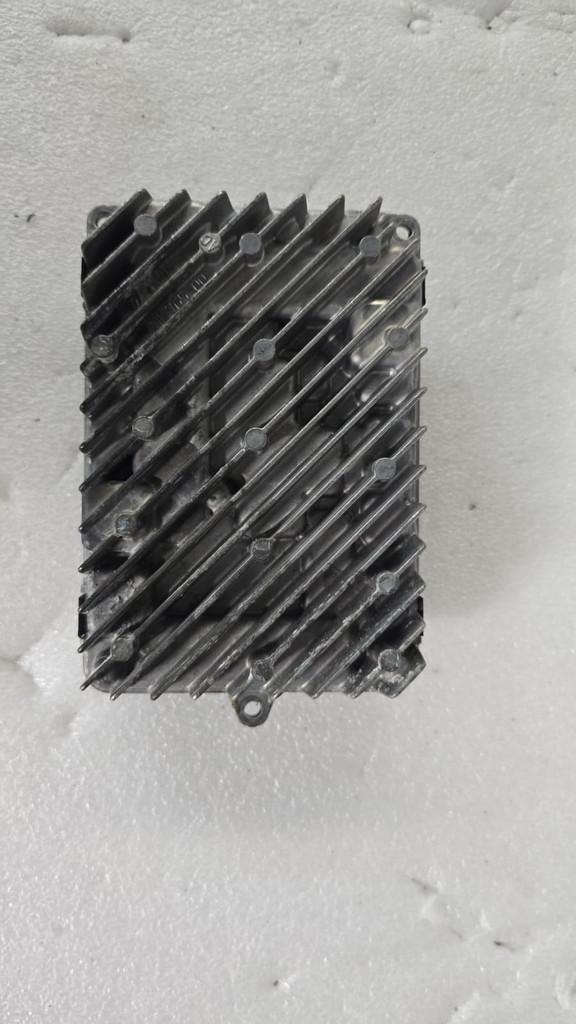 Module Koplamp VAG 4K0941591BS pour Audi A3 8Y S-Line 2021-2, AUDI AG, Auto-Union-Strasse 1
85045  Ingolstadt, DE, Audi, Utilisé