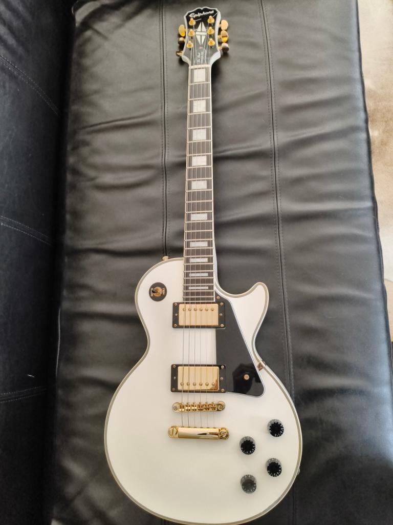 Epiphone Les Paul Custom Pro + housse de transport + sangle., Musique & Instruments, Instruments à corde | Guitares | Électriques