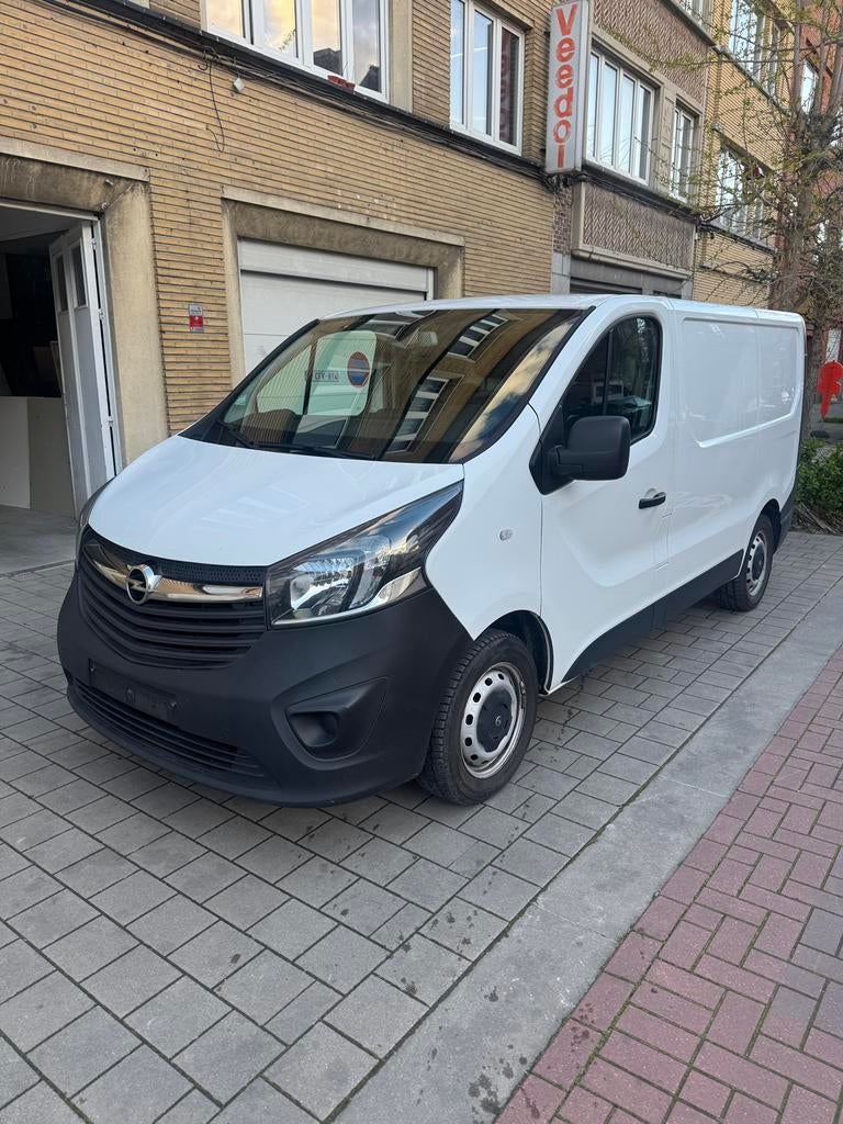 Opel Vivaro L1H1 2018 1.6 dci 120pk 7,231€ excl. BTW, Auto's, Bestelwagens en Lichte vracht, Voorwielaandrijving, Stof, 4 cilinders