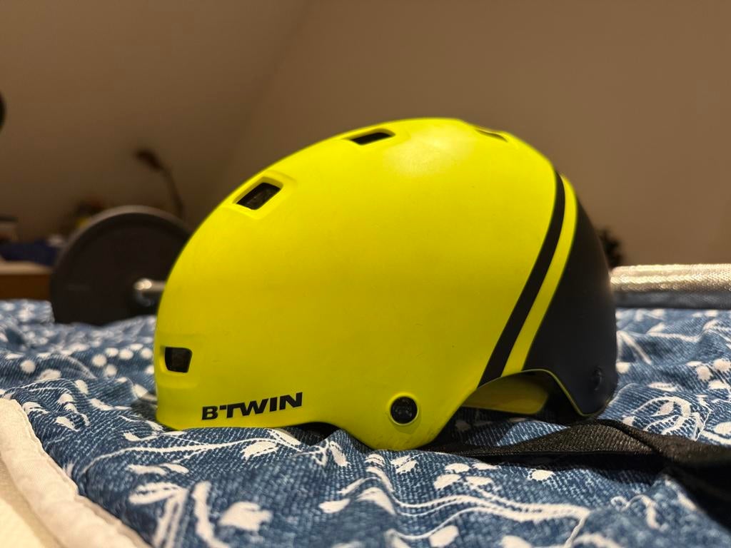 Fietshelm decathlon fluogeel, Ophalen, Jongen of Meisje