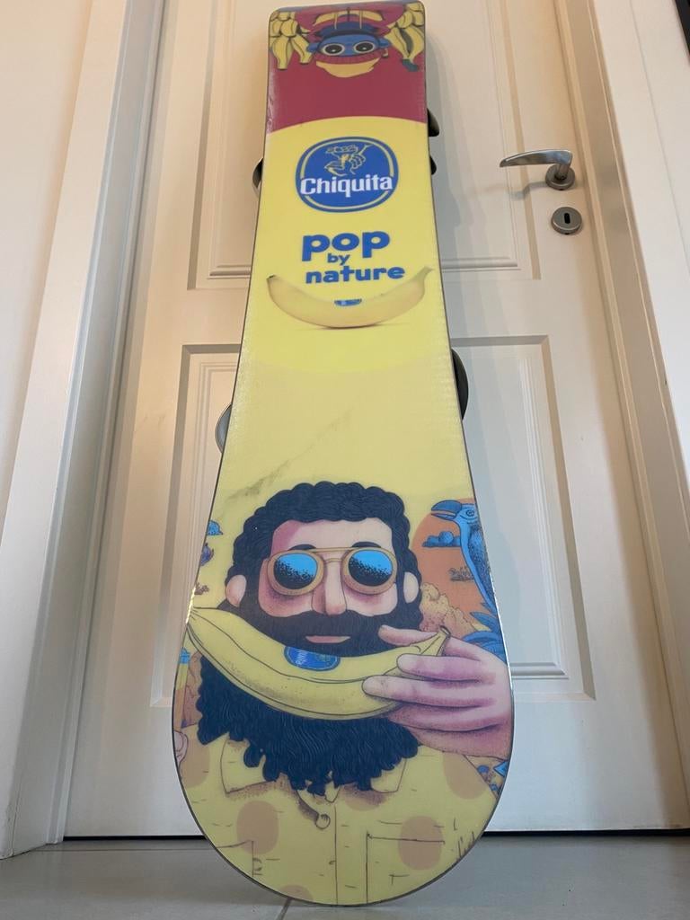 Snowboard Chiquita 160 cm en parfait état neuf + fixations, Enlèvement, Comme neuf, Planche