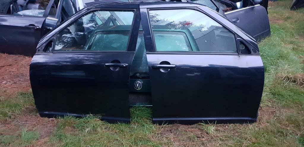 SUZUKI SWIFT PORTIEREN LV+RV   MODEL 2007, Gebruikt, -, Deur, -