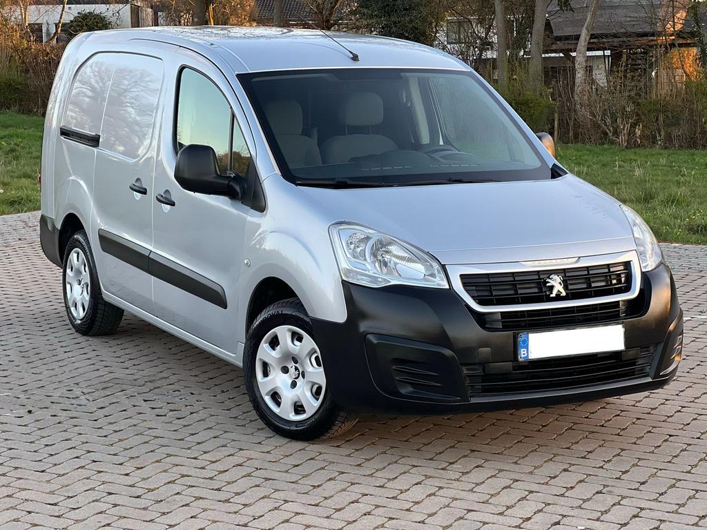 Peugeot Partner 1.6 HDI lang chassis*162.000*Km CarPass, Euro 5, Stof, Zwart, 5 deurs