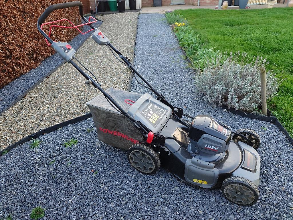 Tondeuse sur batterie Powerworks 53 cm, Ophalen, Gebruikt, Accu-grasmaaier, 50 cm of meer