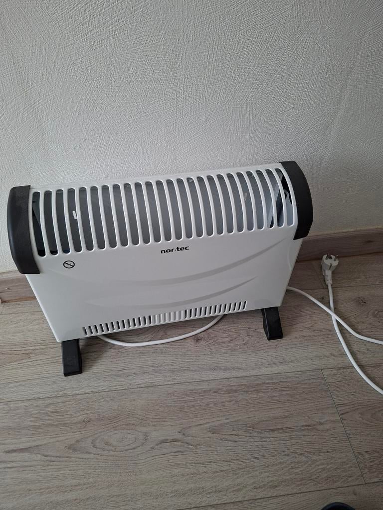 Elektrische verwarming, Ophalen, Nieuw, 800 watt of meer, Radiator
