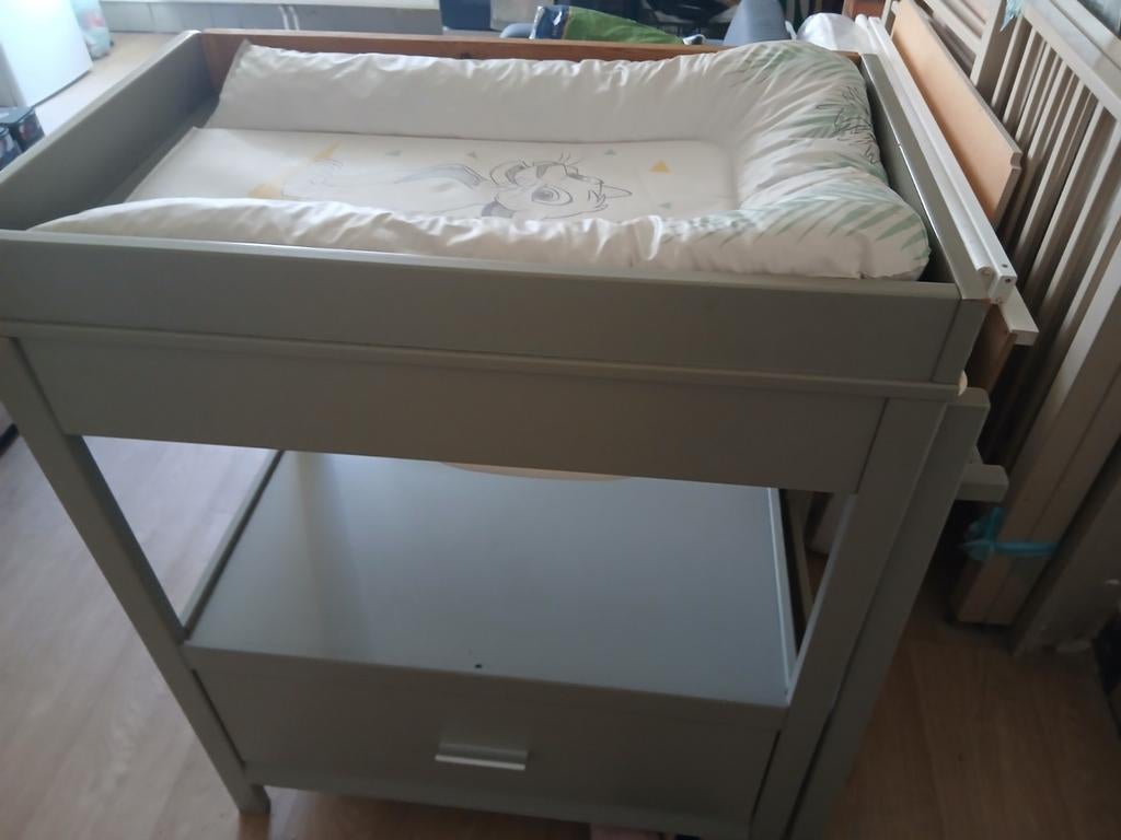 Table à langer bébé, Enfants & Bébés, Bains & Soins, Enlèvement, Baignoire