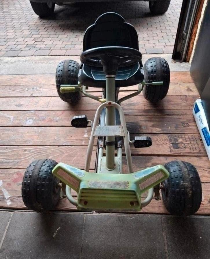 Gocart/Skelter, Enlèvement