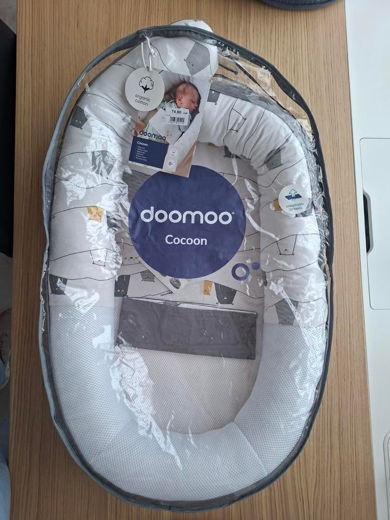 Doomoo Cocoon Baby nestje + ergonomisch kussen., Ophalen