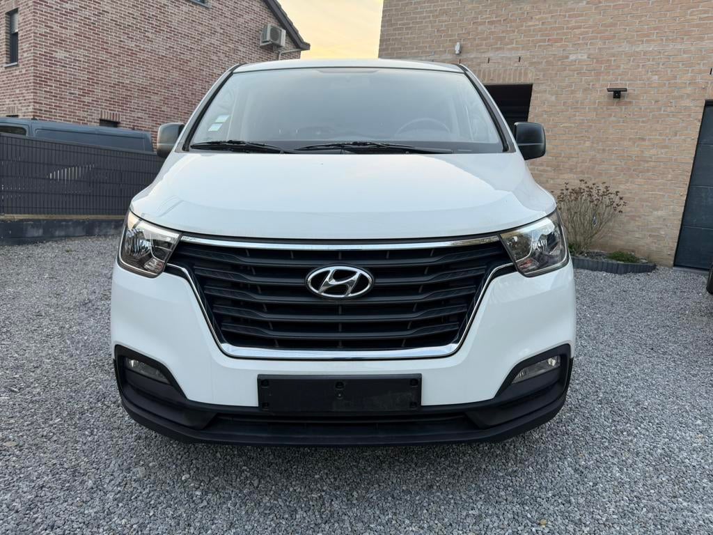 Hyundai h1 fourgon 3 pl boite automatique 2019, Auto's, Hyundai, Automaat, 4 deurs, Euro 6, Diesel