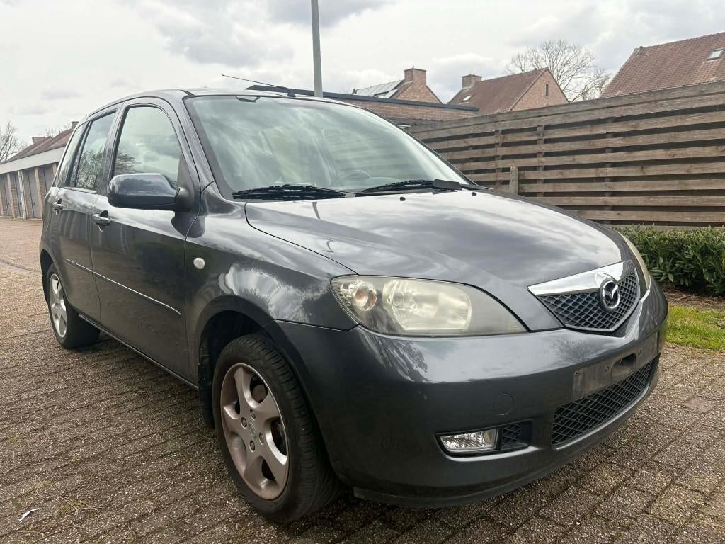 MAZDA 2 1.4 BENZINE KAN GEKEURD, Autos, Mazda, Particulier, ABS, Airbags, Alarme, Ordinateur de bord, Verrouillage central, Rétroviseurs électriques