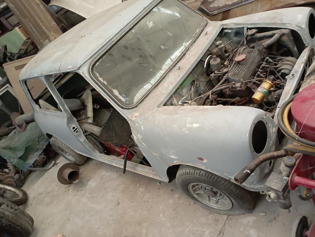 MINI 1100 SPECIAL OLDTIMER 1978, Voorwielaandrijving, Stof, Zwart, Handgeschakeld