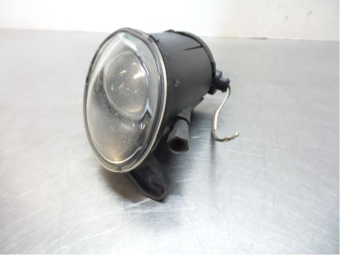 Feu antibrouillard avant gauche d'un Volkswagen Passat (Pass, Autos : Pièces & Accessoires, Éclairage, Volkswagen, Utilisé, Enlèvement ou Envoi