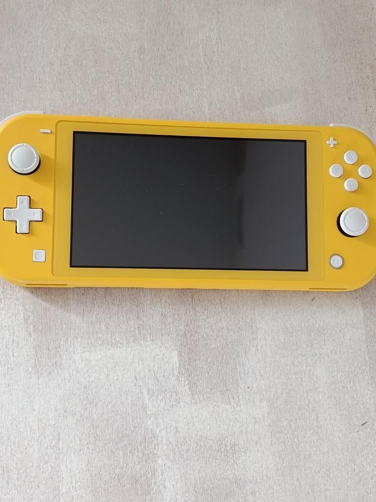 Nintendo Lite originele doos, 2 Mario games, Games en Spelcomputers, Spelcomputers | Nintendo Switch Lite, Ophalen