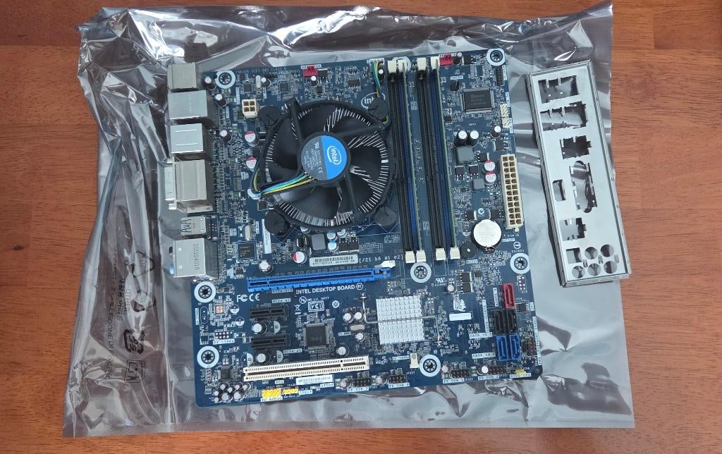 Moederbord, CPU en geheugen LGA1155, Informatique & Logiciels, Cartes mères, Utilisé, Intel, DDR, Enlèvement ou Envoi