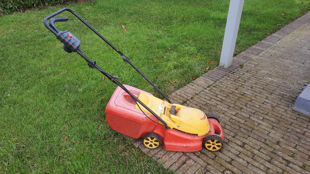 WOLF-Garten S 3200 E Elektrische Grasmaaier, Ophalen, Cirkelmaaier, Gebruikt, Elektrische grasmaaier