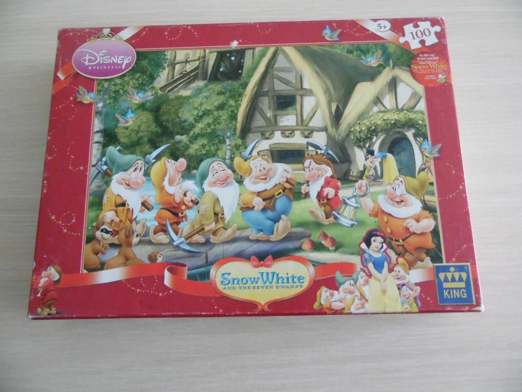 PUZZLE BLANCHE-NEIGE    100 PIÈCES    DISNEY, Enlèvement ou Envoi, Plus de 50 pièces, Comme neuf, 4 à 6 ans