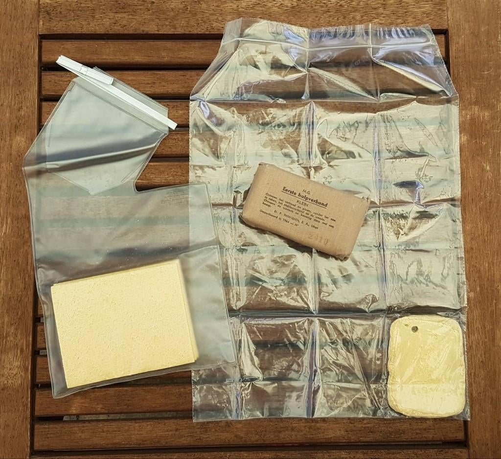 Kit de secours militaire armée pilote aviation, Enlèvement ou Envoi, Utilisé, Autres types