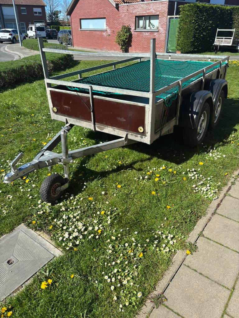 Dubbelas aanhangwagen, Ophalen