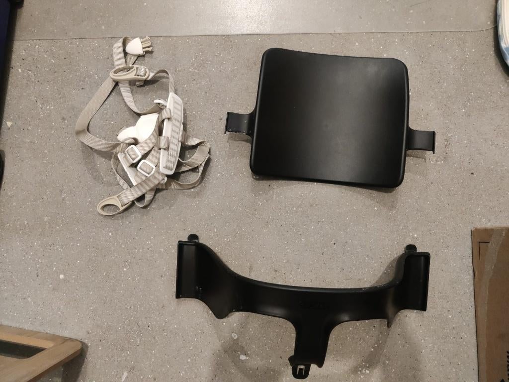 Stokke Tripp Trapp Babyset zwart + harness, Enlèvement, Comme neuf