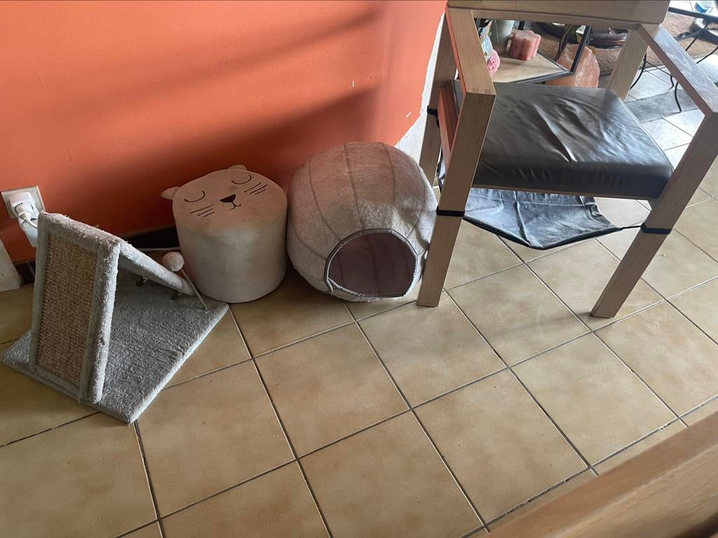 Katten spulletjes/mandje/speeltje, Enlèvement, Utilisé