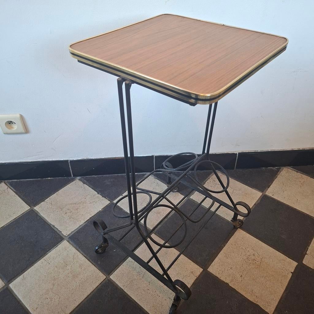 Table d'appoint pour bar/trolley du milieu du siècle, Enlèvement