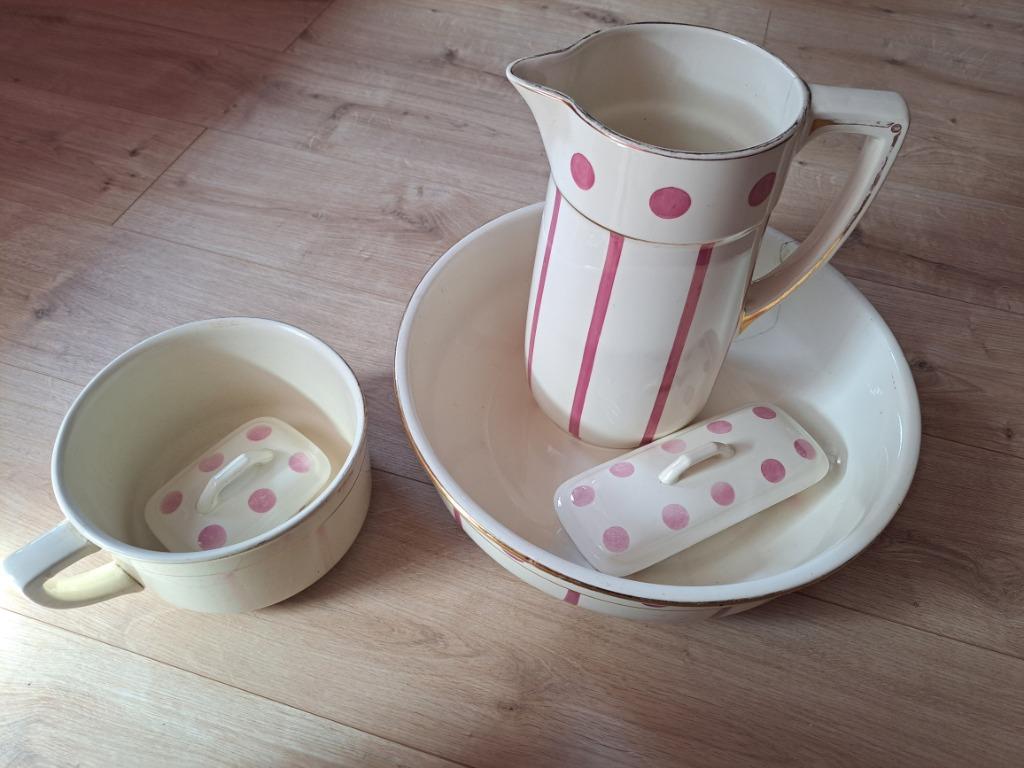 Ancien ensemble de toilette royal bock, Enlèvement