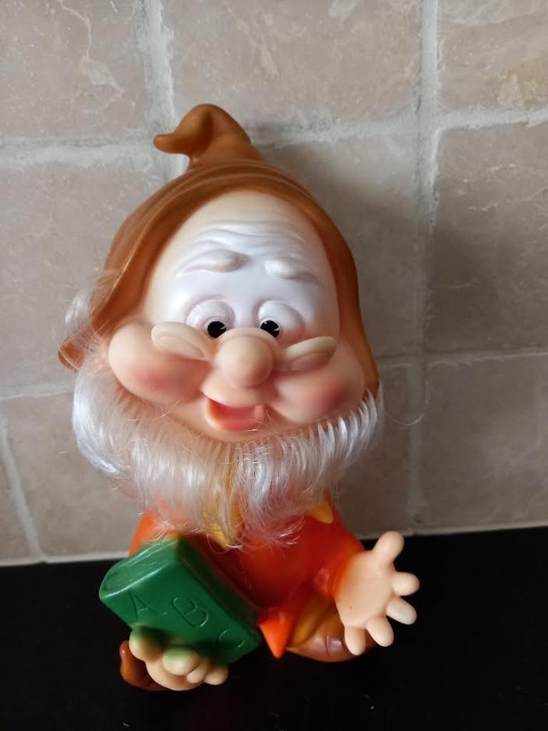 Sneeuwwitje kabouter pop in pvc, Verzamelen, Ophalen of Verzenden, Gebruikt