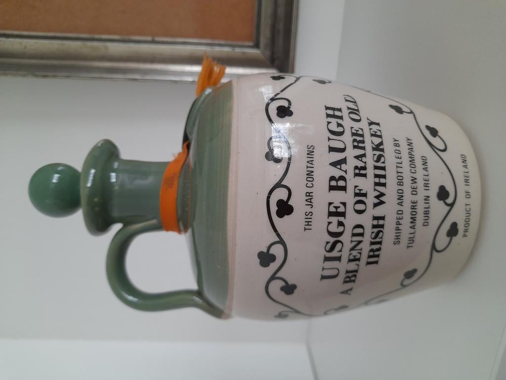 Oude wishky kruik, weg wegens opruiming., Enlèvement