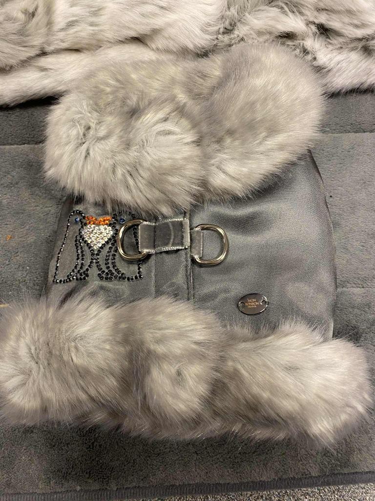 Luxe Mon Bonbon harnasjes aan outletprijs, Dieren en Toebehoren, Hondenkleding, Nieuw, Hondenbodywarmer, Ophalen of Verzenden