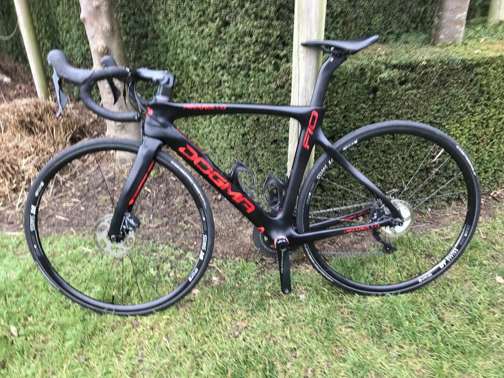Pinarello Dogma F10 met schijven, Fietsen en Brommers, Fietsen | Racefietsen, Ophalen of Verzenden, Zo goed als nieuw, Carbon
