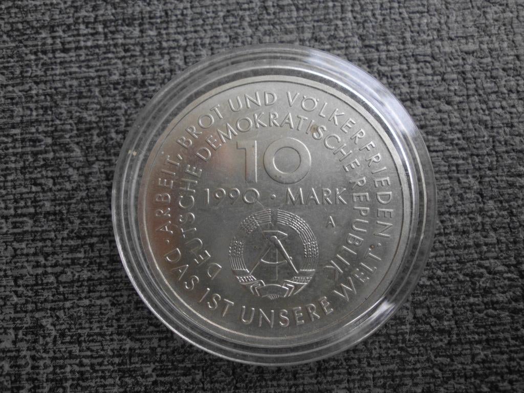 DDR - 10 Mark 1990 - Dag van de Arbeid, Verzenden, Duitsland, Losse munt