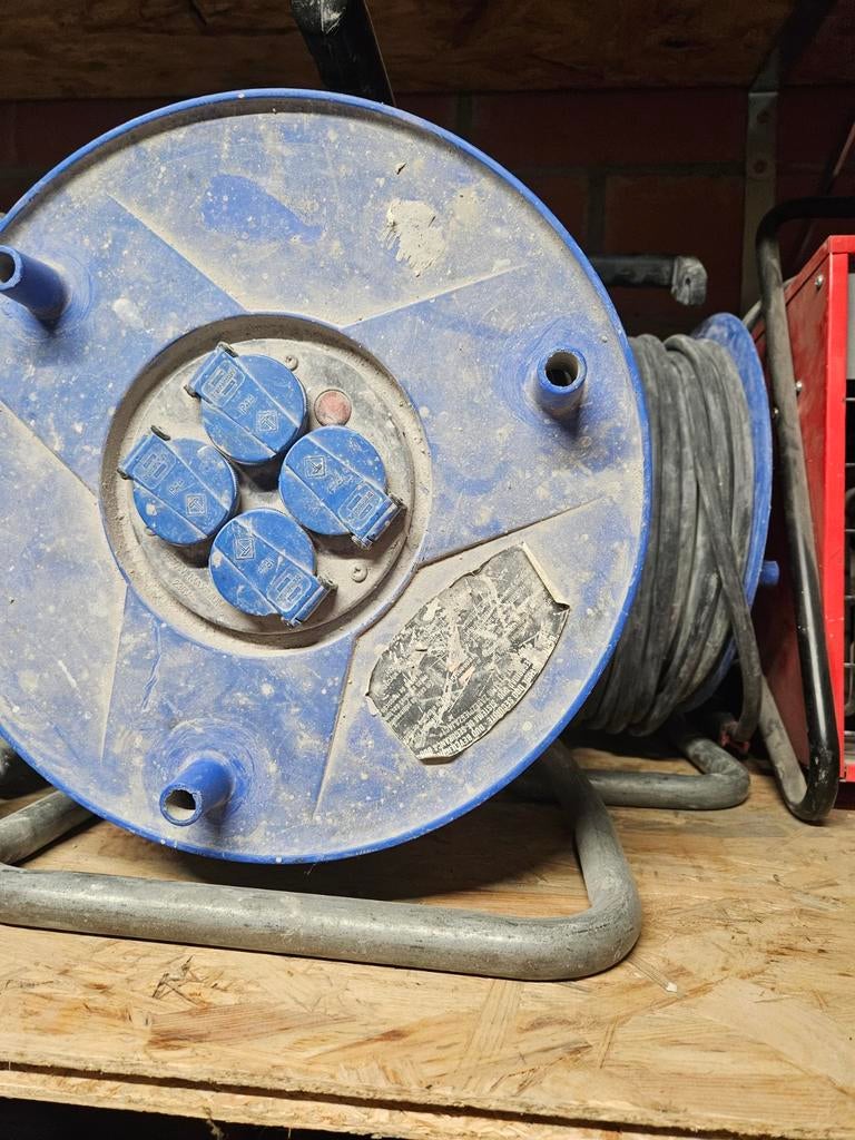 Enrouleur de câble 40 m Brhennestüler (2 pièces), Enlèvement ou Envoi