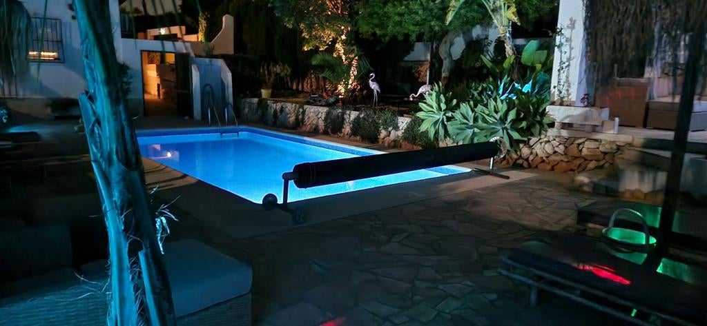 Discrete boutique stijl villa in Calpe te huur, Vakantie, Vakantiehuizen | Spanje, 8 personen, 4 of meer slaapkamers, Costa Blanca