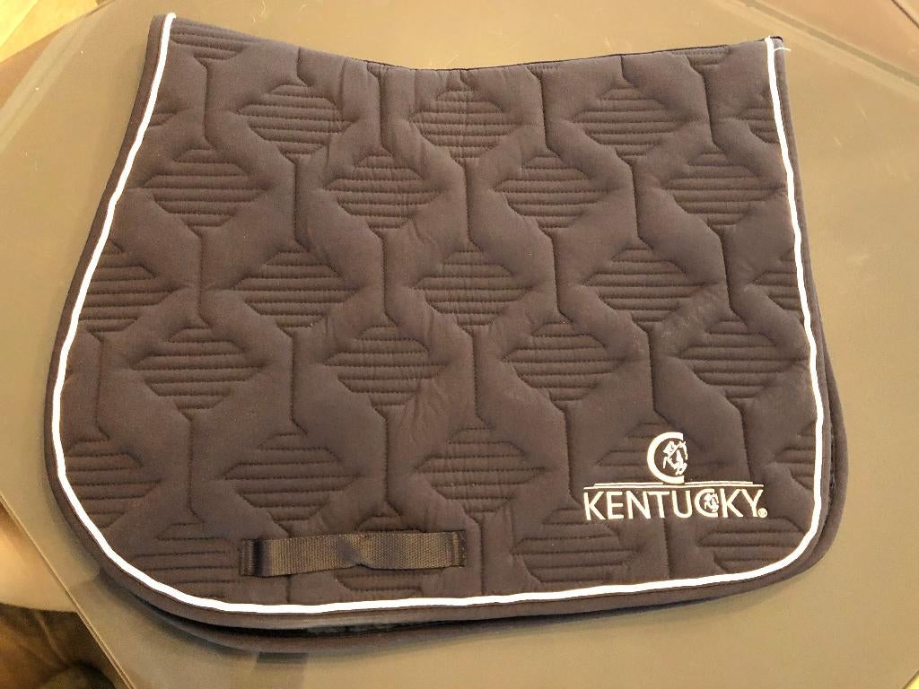 Tapis de selle 'Kentucky' 50€ et amortisseur, Animaux & Accessoires, Enlèvement ou Envoi, Comme neuf, Dressage