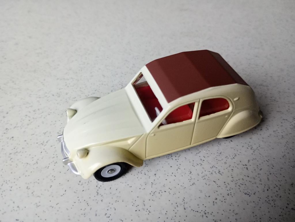 Citroen modellen 1/43, 3 stuks, Hobby en Vrije tijd, Modelauto's | 1:43, Ophalen of Verzenden, Zo goed als nieuw, Auto, Dinky Toys