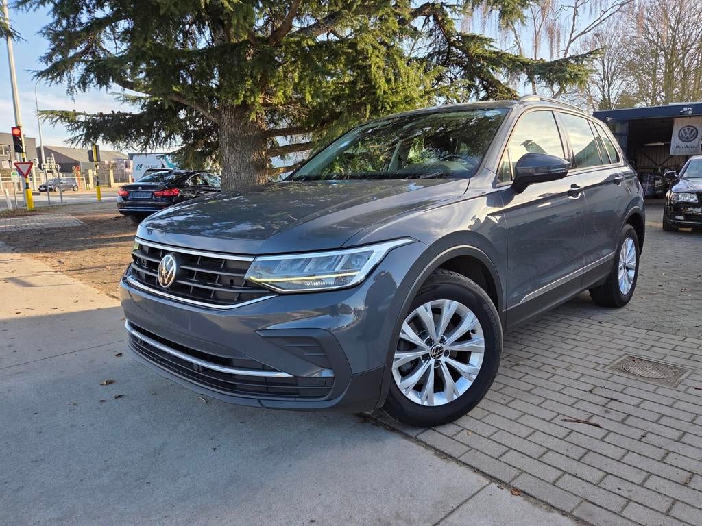 Volkswagen Tiguan 1.5TSI 2021 led koplampen Acc trekhaak, Auto's, Voorwielaandrijving, Stof, 4 cilinders, USB