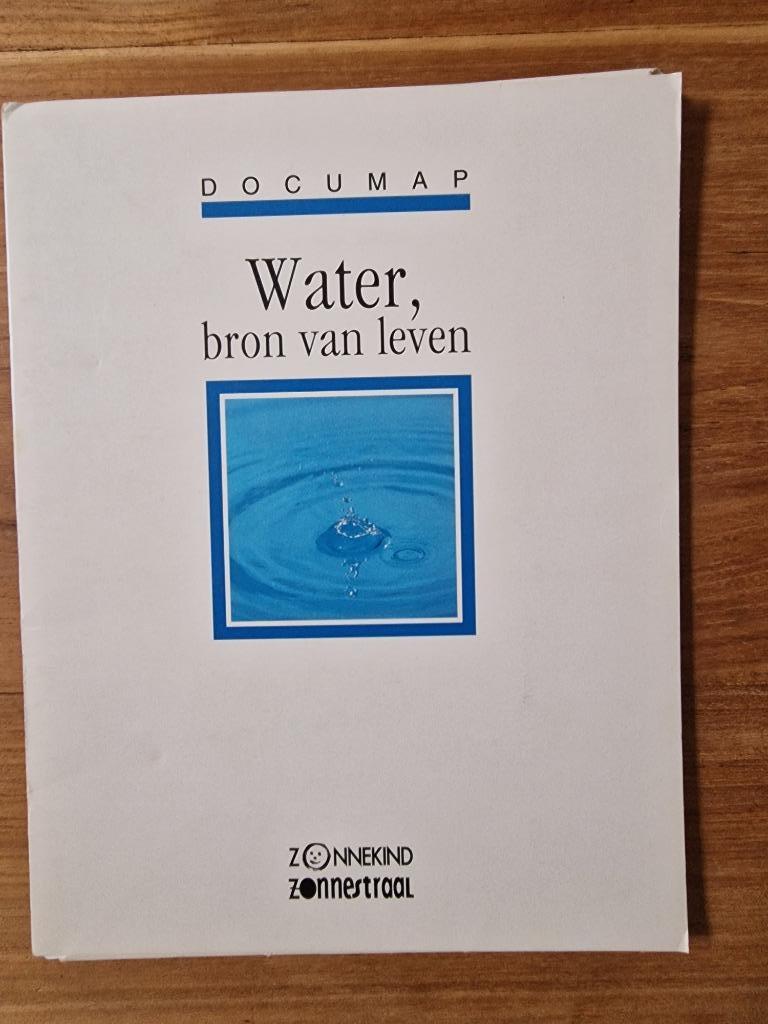 Documap 'Water, bron van leven', Boeken, Gelezen, S.Tyberg/M.Vanderhenst, Ophalen of Verzenden, Natuurwetenschap