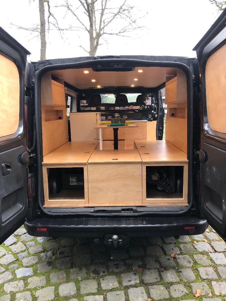 Van aménagé, Grand lit, Autres marques, 5 à 6 mètres, Siège standard