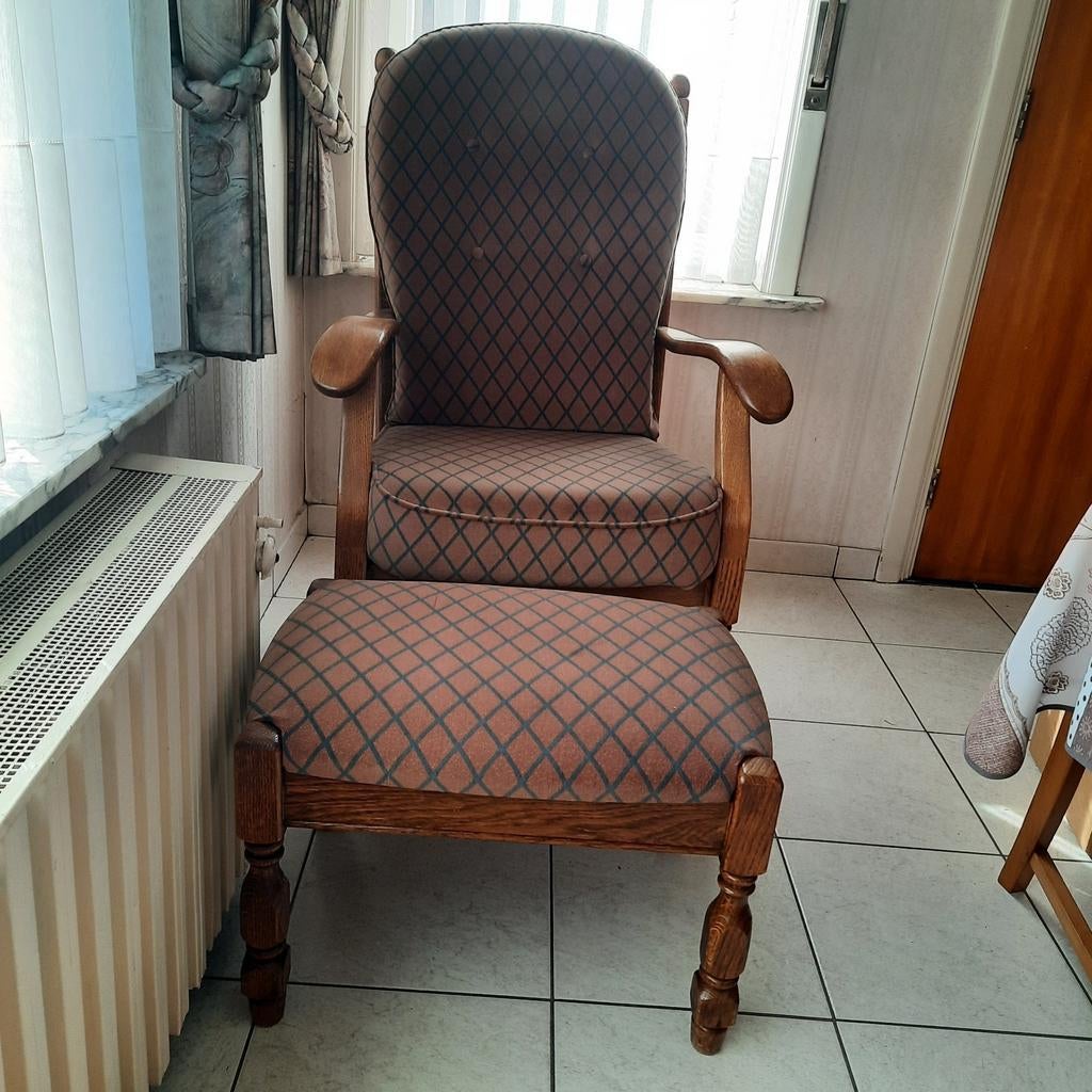 Zetel met voetenbankje, Ophalen