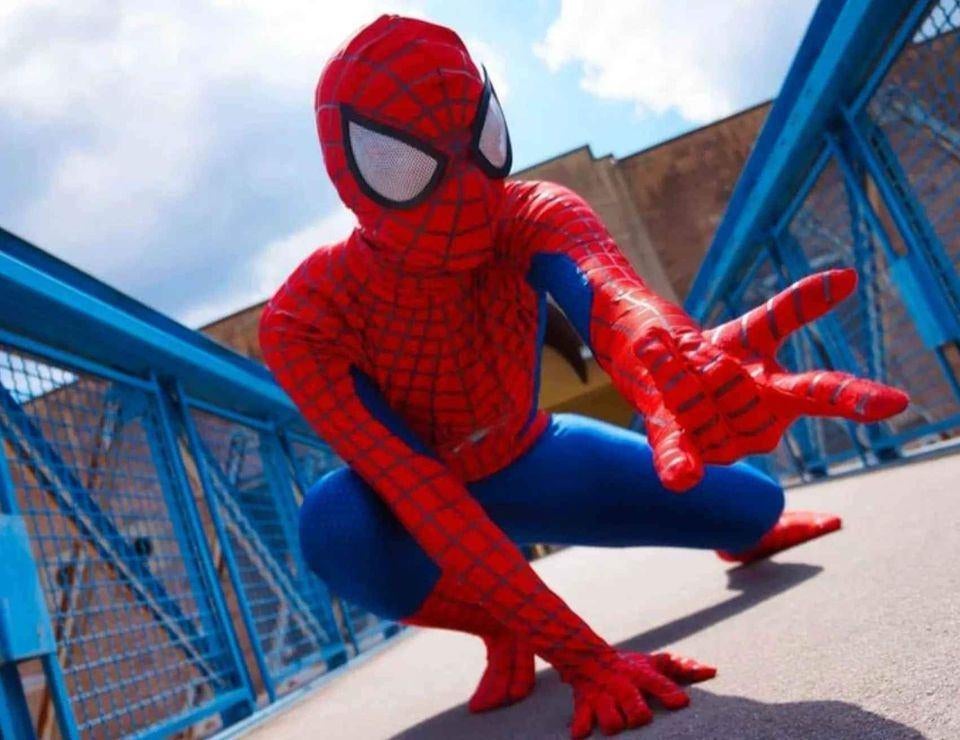 Spider-Man mascotte, Hobby en Vrije tijd, Feestartikelen, Verzenden, Nieuw, Feestartikel