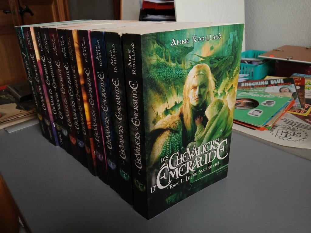 Les chevaliers d'Emeraude T 1 à 9 + 12 Anne Robillard, Livres, Enlèvement ou Envoi, Comme neuf