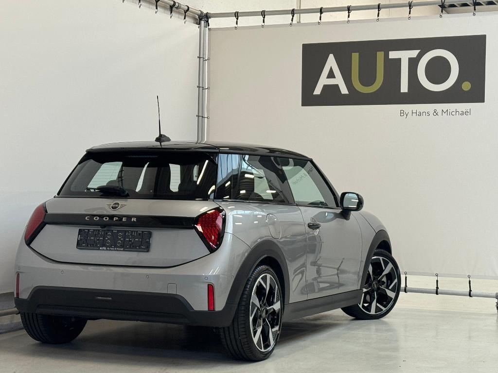 Mini Cooper C Favoured Trim Pack S *LEDER*HUD*CAMERA*, Autos, Mini, Cuir, Argent ou Gris, Achat, https://public.car-pass.be/vhr/00f35390-5503-4e64-9c20-3a7d083e1e8f