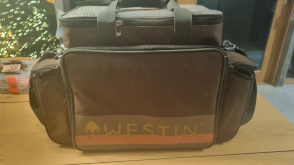 Tas Westin met kunstaas, Watersport en Boten, Hengelsport | Roofvissen, Gebruikt, Ophalen