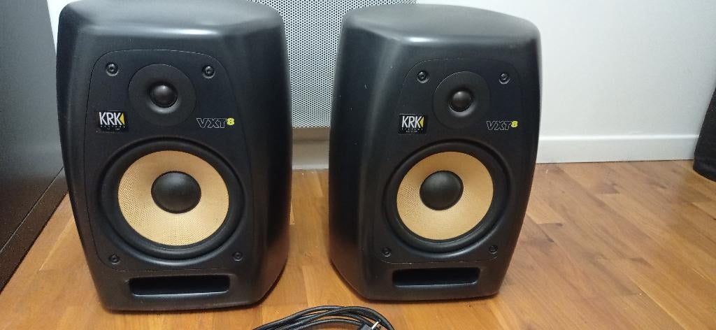 KRK VXT8 actieve studio monitors (paar) + Zaor Stands, Gebruikt, 120 watt of meer, Front, Rear of Stereo speakers, Ophalen