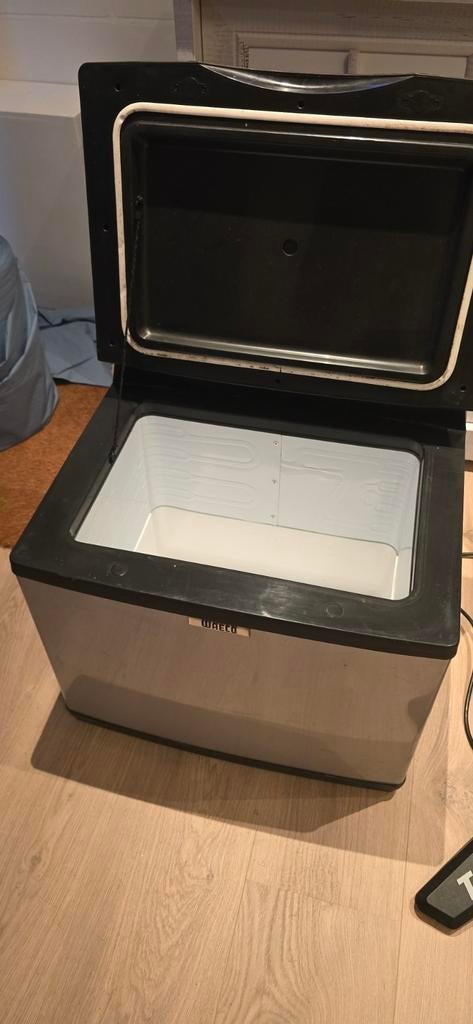 Réfrigérateur à compresseur Waeco grand modèle 220v, Enlèvement, Comme neuf, Glacières, Compresseur