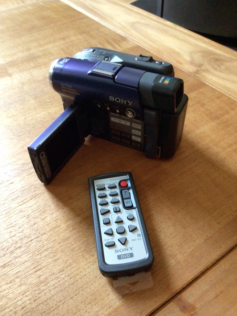 Handycam Sony Dvd 91E, Audio, Tv en Foto, Ophalen, Zo goed als nieuw, DVD, Sony