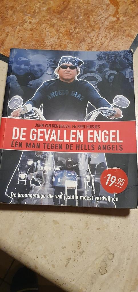 de gevallen engel hells angels, Ophalen of Verzenden, Zo goed als nieuw