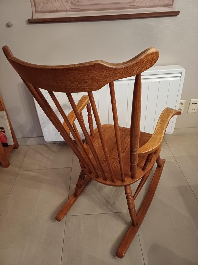 Oude schommelstoel, Ophalen