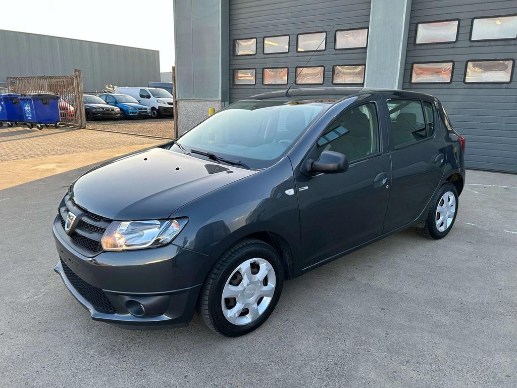 Dacia Sandero 1.2 benzine 54 kw zeer nette staat zie foto's, Auto's, Stof, Gebruikt, 4 cilinders, Blauw